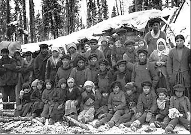 Group at Deer Lake West around 1925