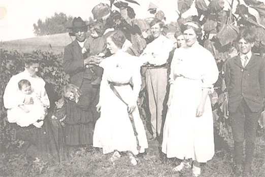 Rita and Alfred Spence Family with Rits's siblings
