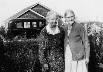Grannies-Eliz-Jeffery-and-Susan-Graham