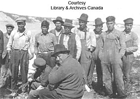 Luke Clemons & nine Cree men