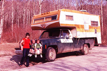 El and Kids with my CFS Camper