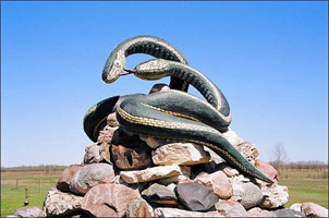Inwood-Snake-Statue