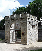 Upper Fort Garry Gate