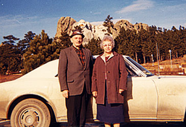 Jim & Bessie at Mount Rushmore
