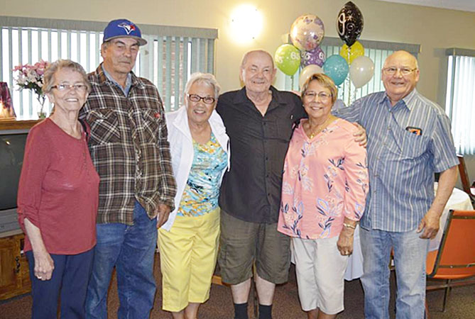 Dick and Merle McKenzie-Hygaard at 2017 Tea