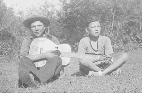 Raymond & Doris Thomas